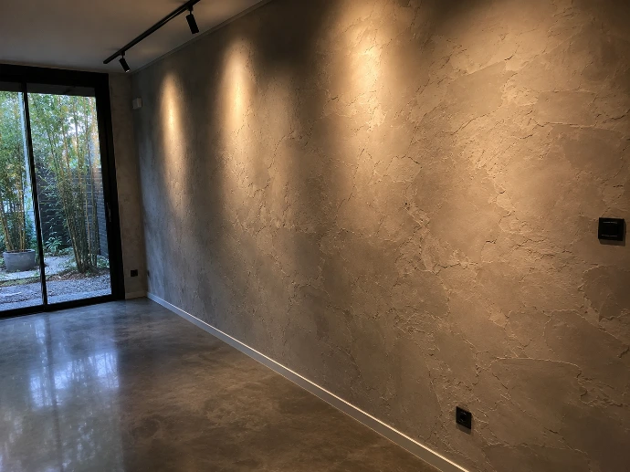 Finition murale artistique en résine haut de gamme